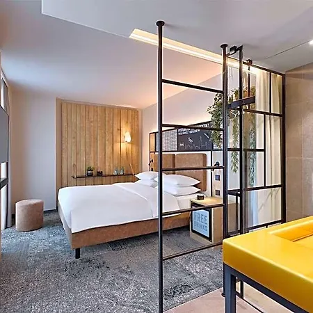 Me And Ulm, By Hyatt 4*