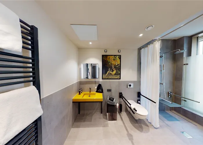 Me And Ulm, By Hyatt ウルム